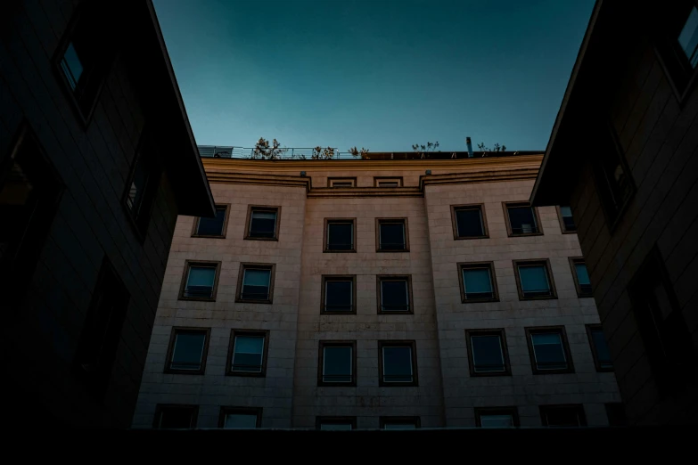 a building that has many windows on top