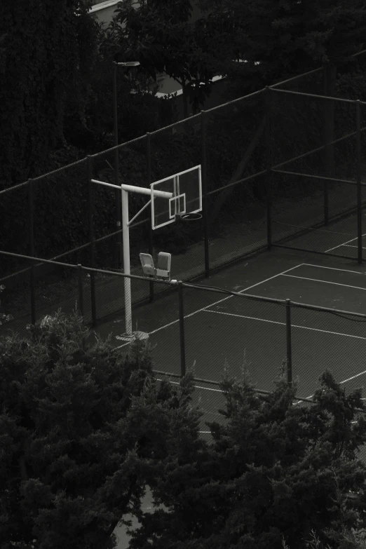 the basketball goal in front of a house