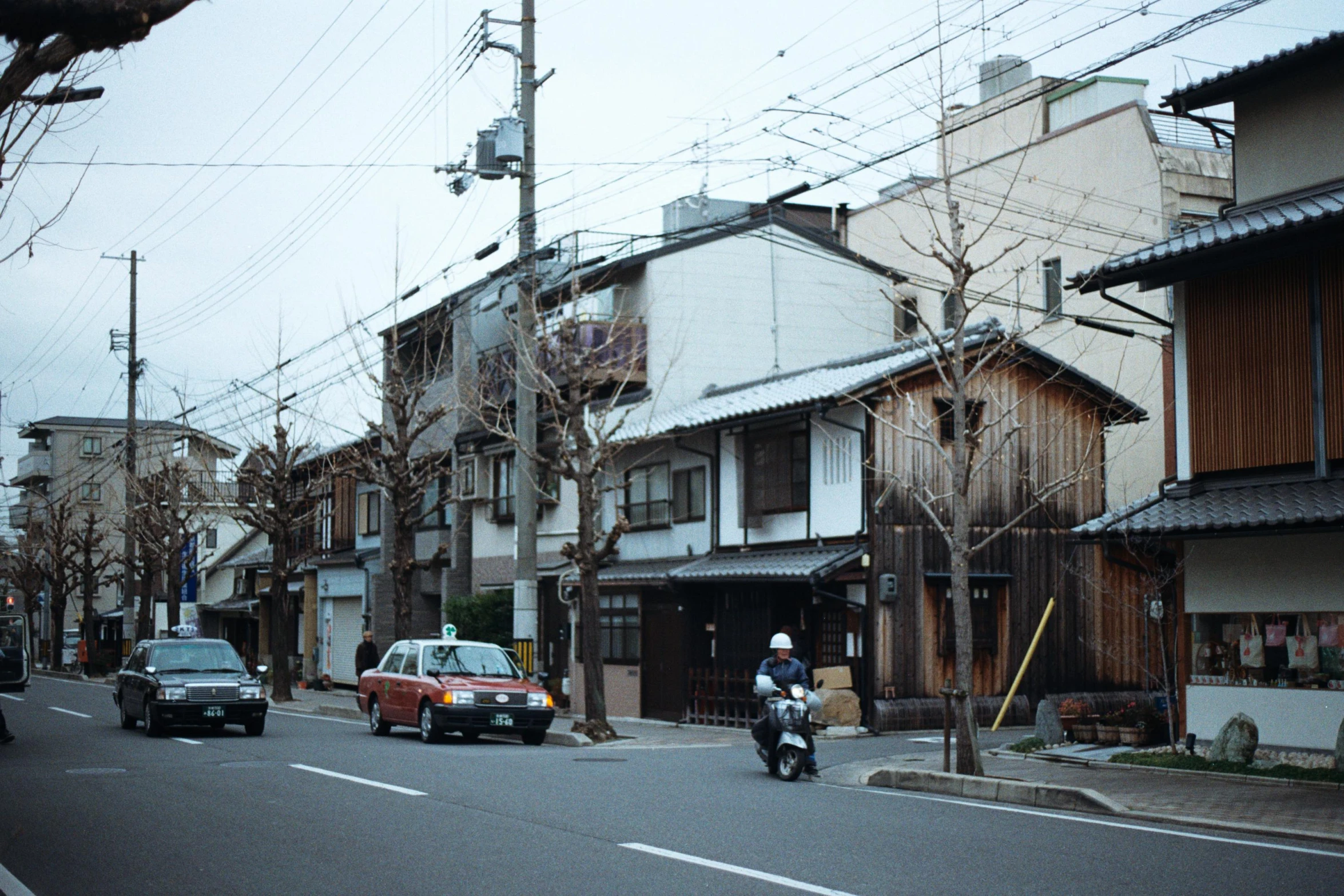 a street filled with lots of traffic on top of street