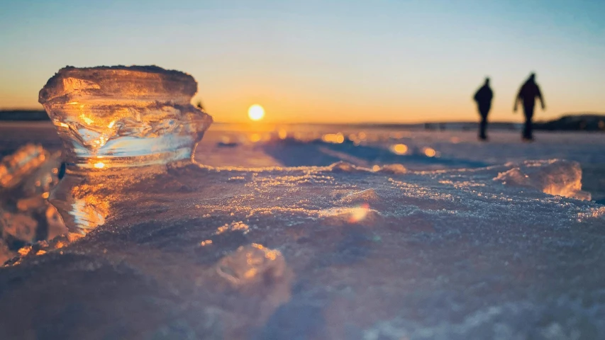 the ice is melting to make ice cubes