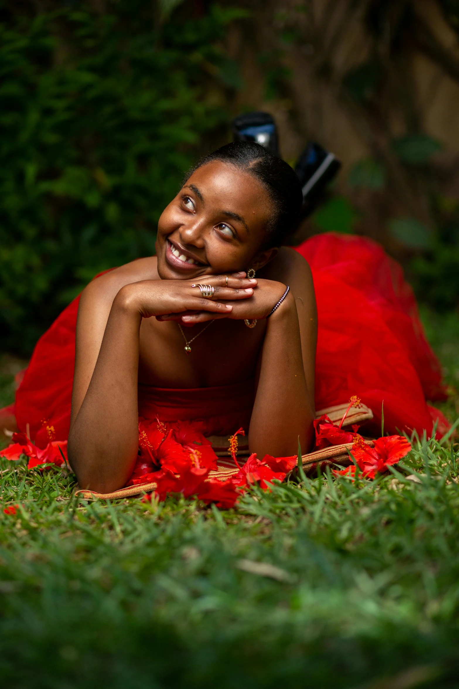 an image of a woman that is sitting down