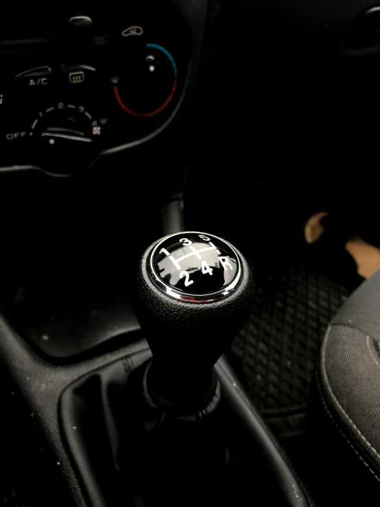 the gears and steering wheel in a vehicle