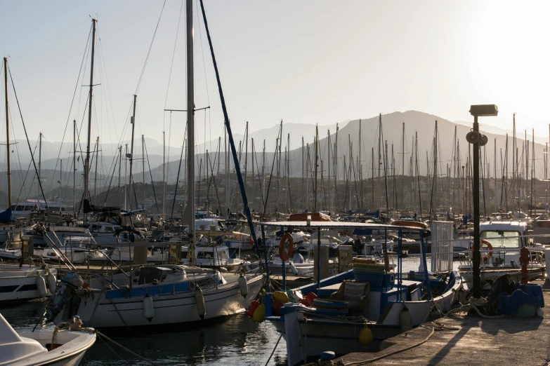 there are many boats that are parked in the harbor