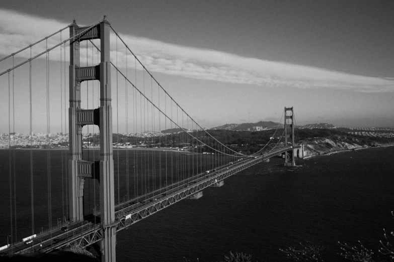 an image of the golden gate bridge in black and white