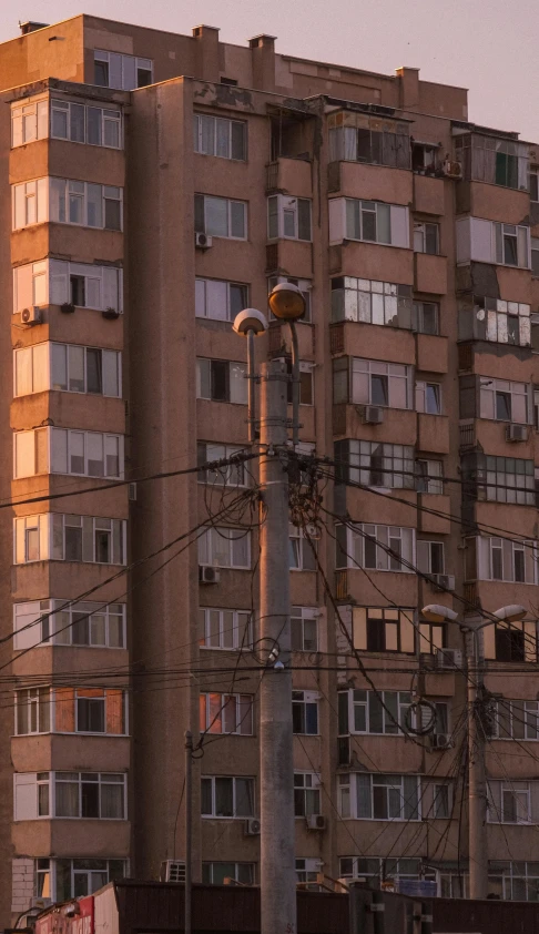 the tall building has many windows in it