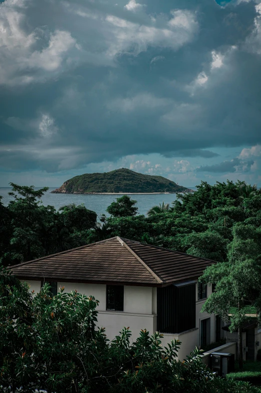 an house with a view of the ocean