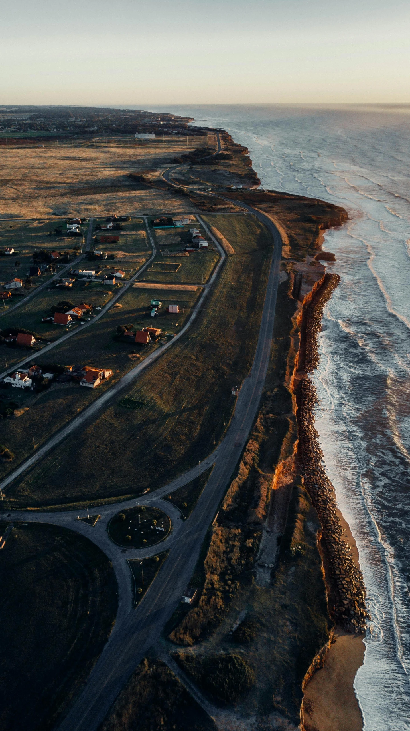 a picture taken at the edge of an ocean