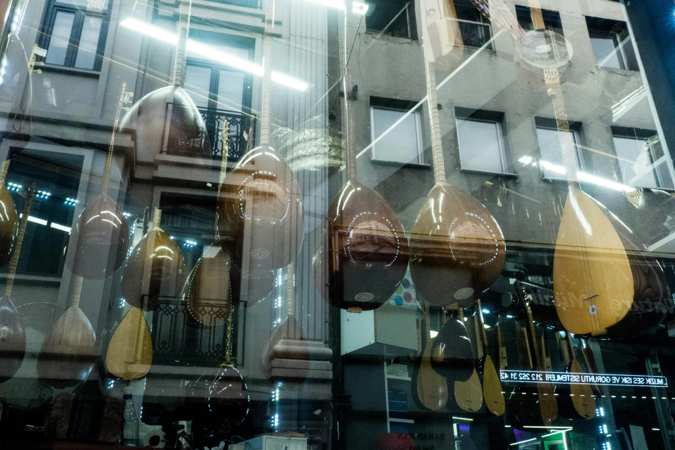 a bunch of instruments are outside a building