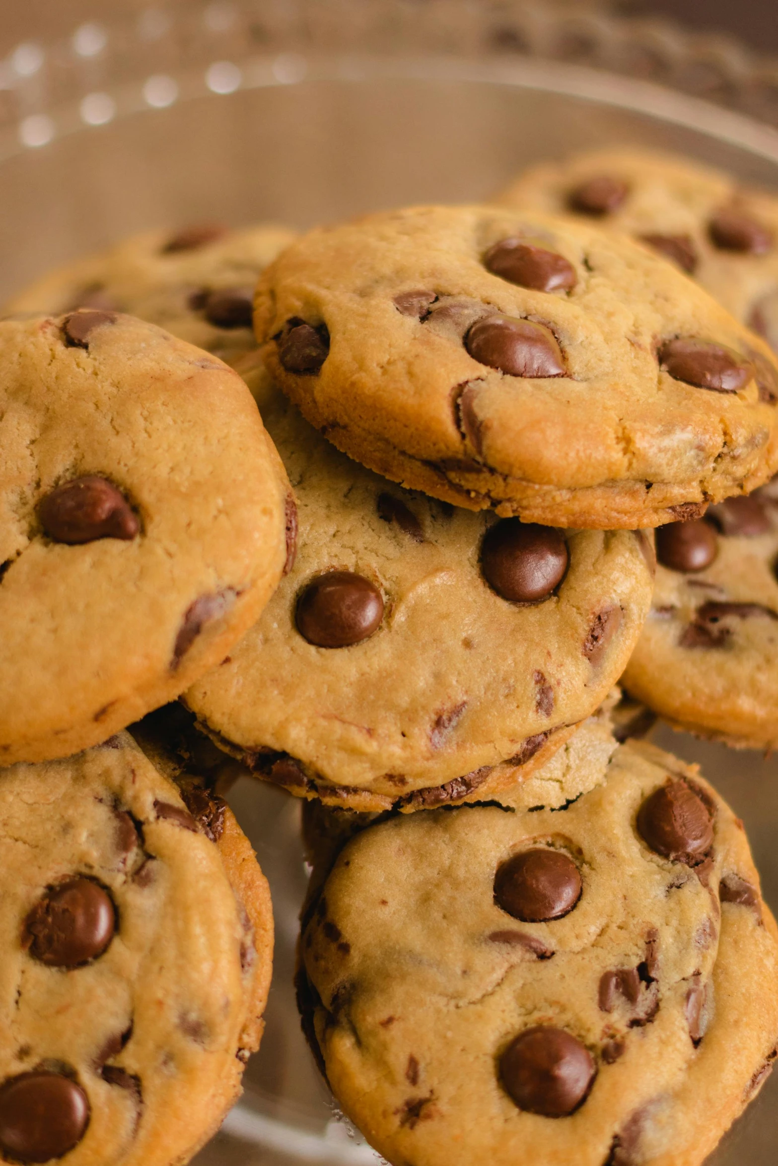 a bunch of cookies sitting on top of each other