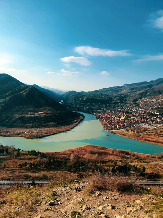 a beautiful picture of a landscape and the lake