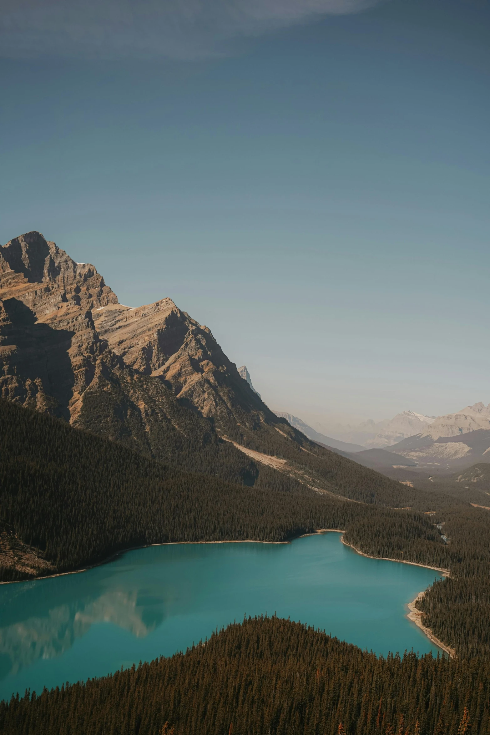 a lake that is sitting in the middle of some mountains