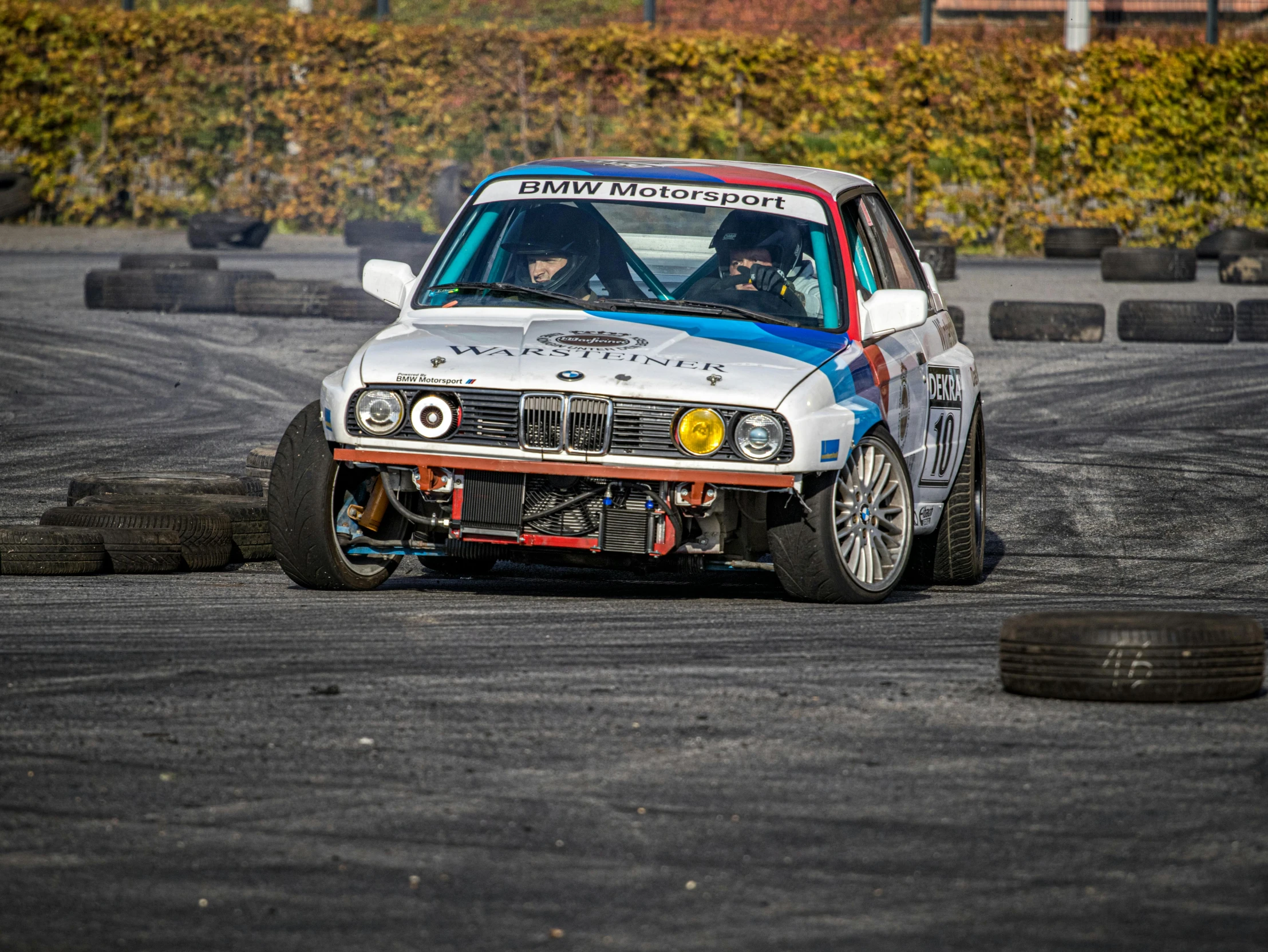 an image of a car racing on the street