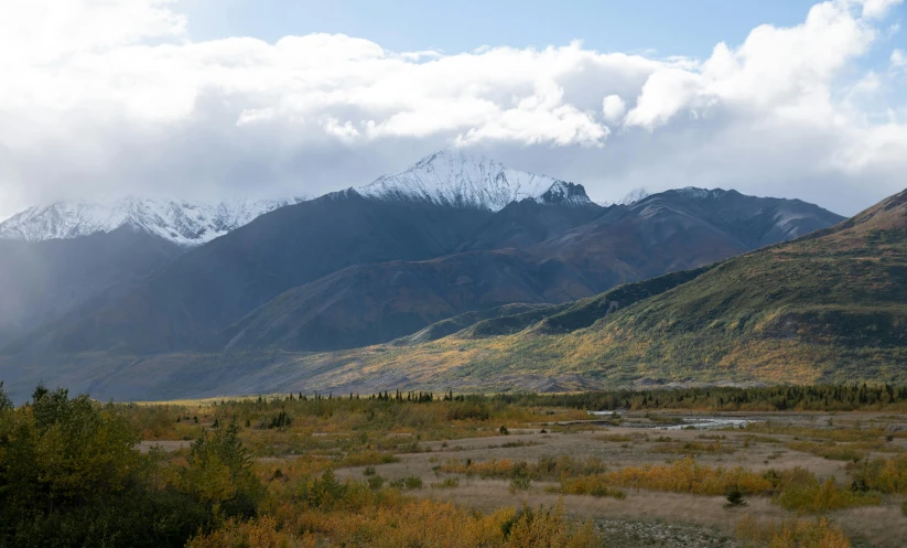 the mountains are all very tall and there is no one in them