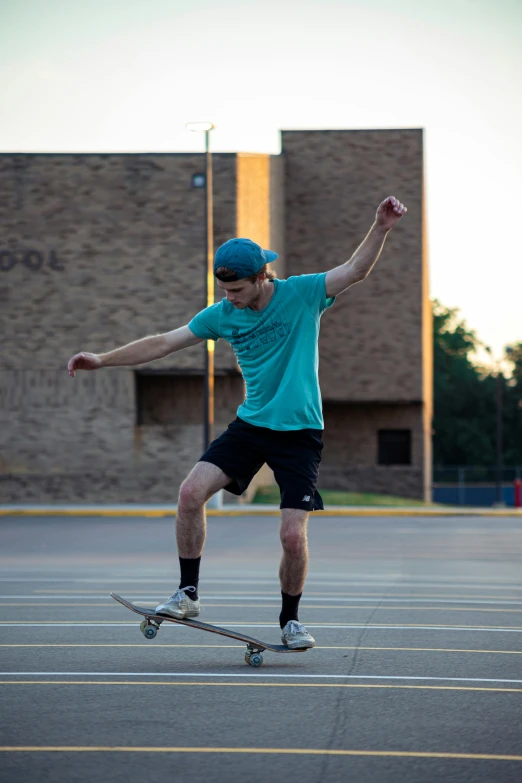 the man is riding his skateboard around the court