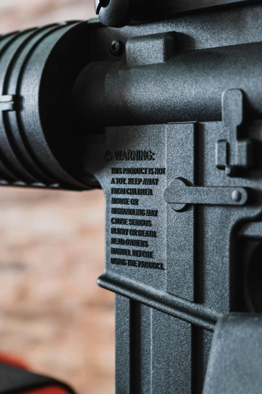 there are instructions written on the side of a machine gun