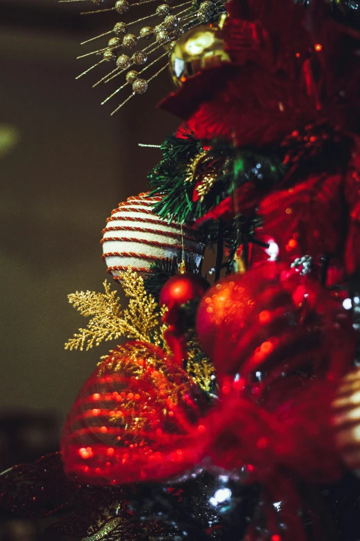 christmas tree with red and white ornaments