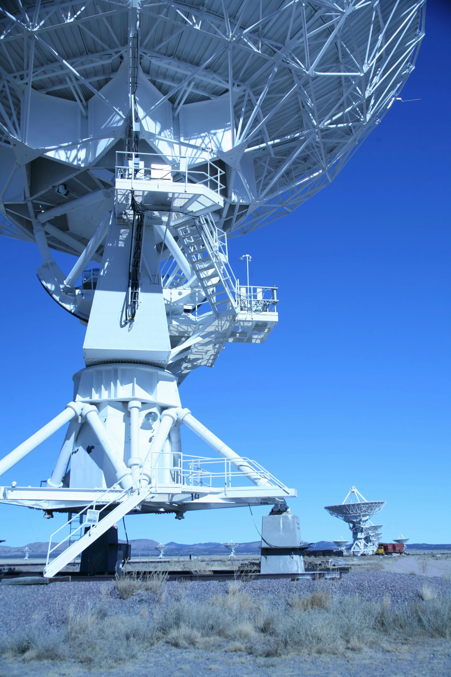 some very large antennas are in the middle of nowhere