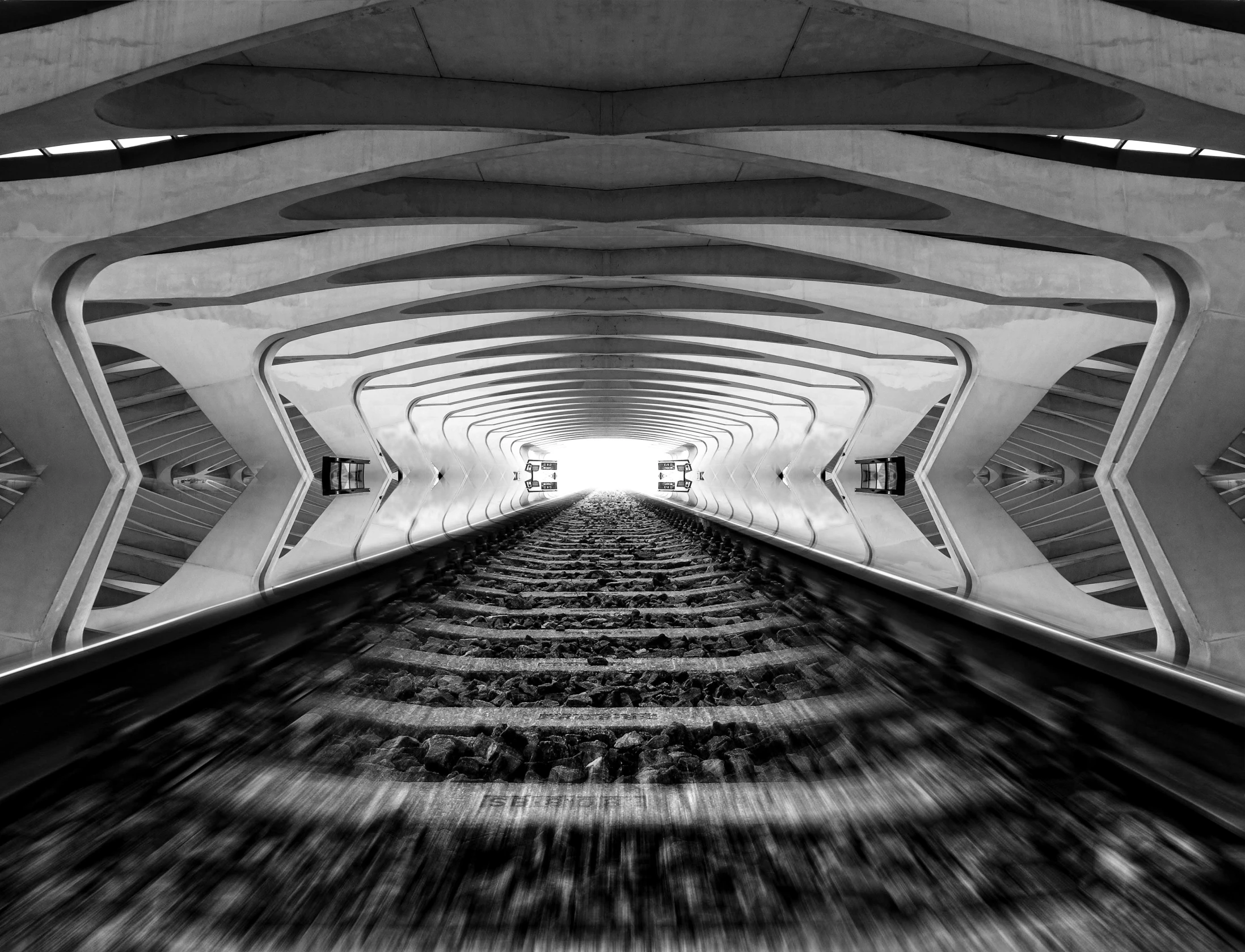 a view of the top half of a tunnel