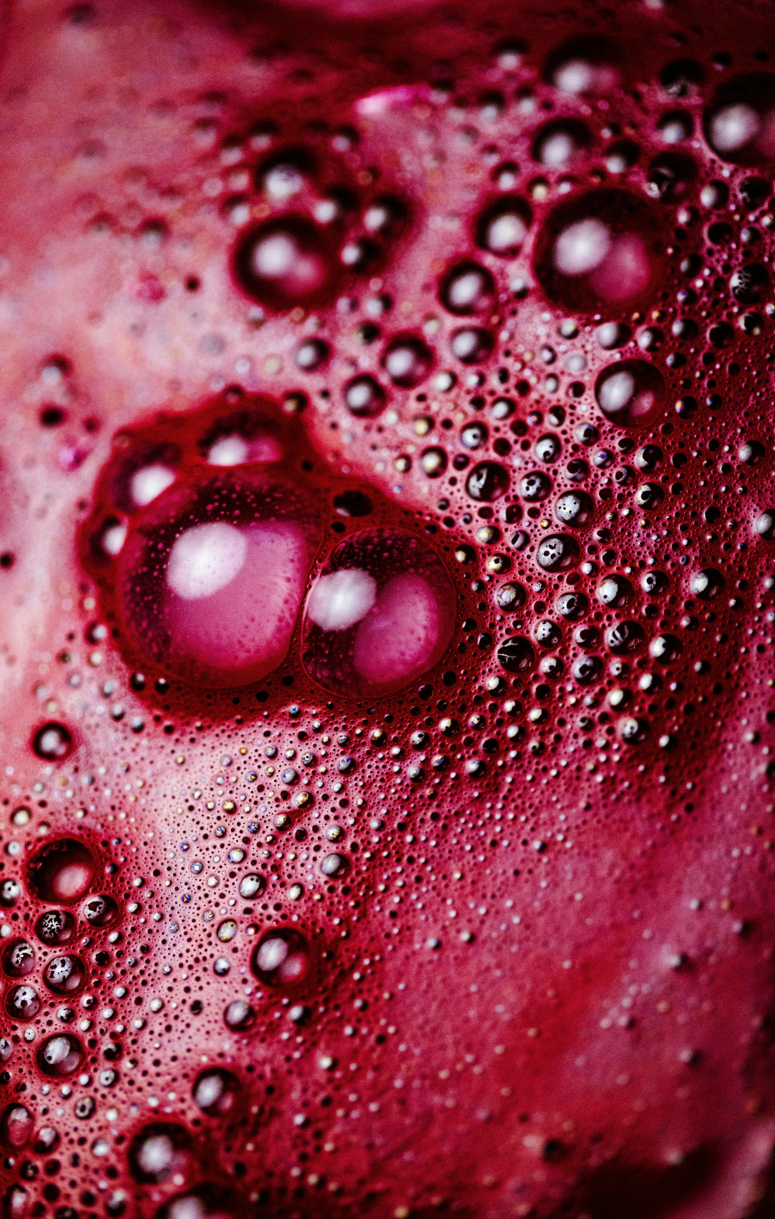 many bubbles of water in a large circle