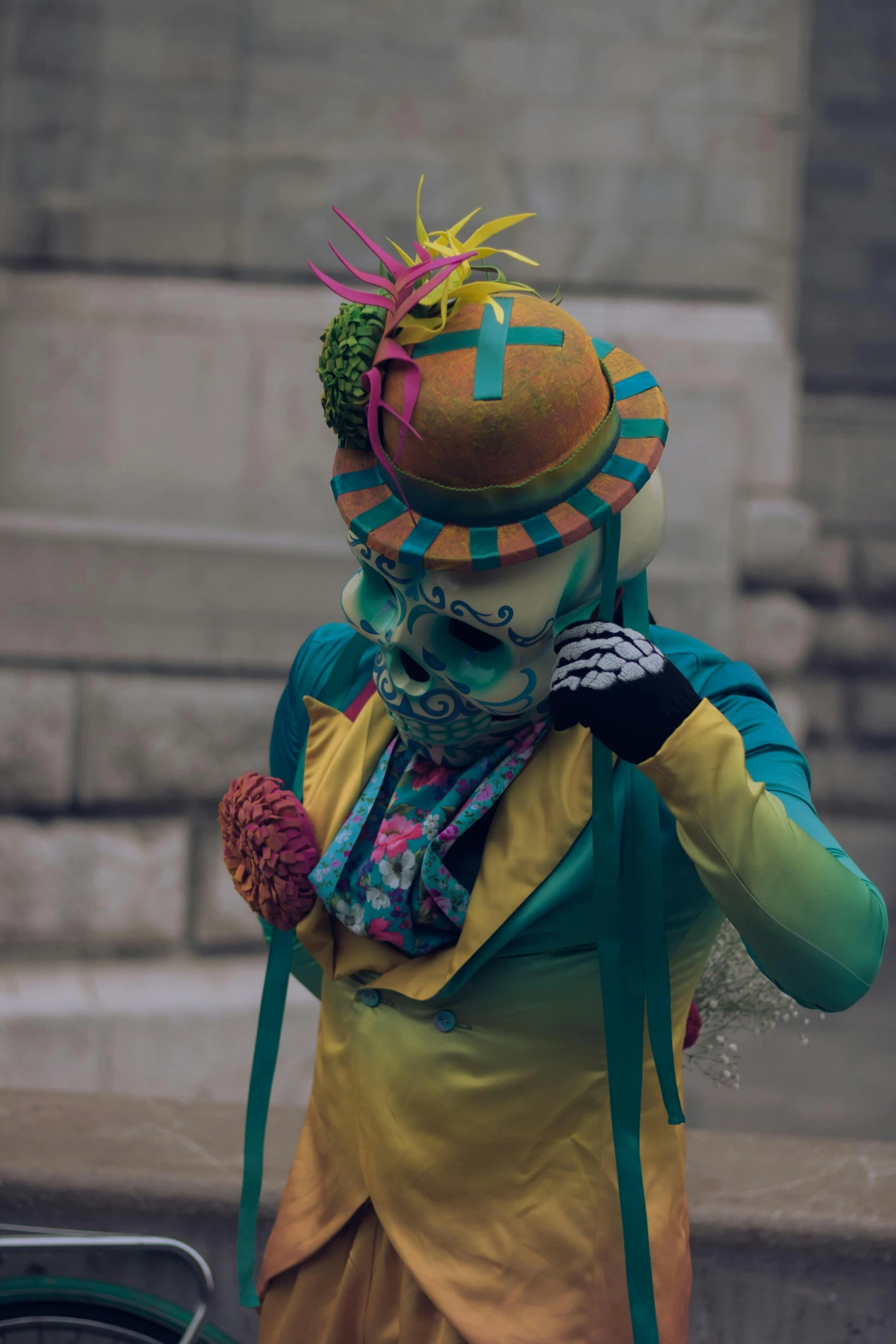 a person in a costume and hat with no teeth