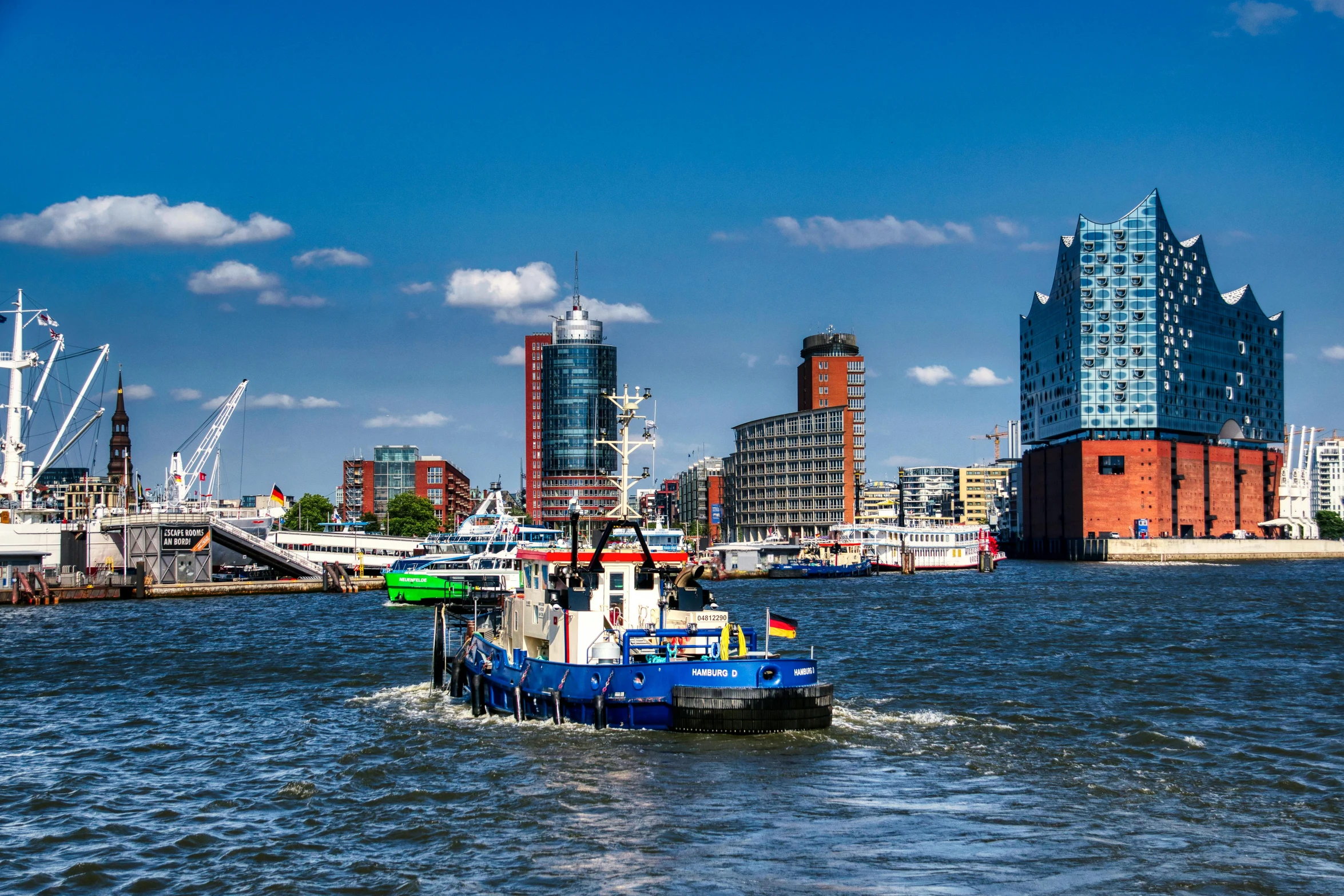 a small boat is moving through the water