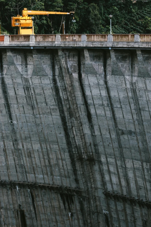 an image of a large dam being built