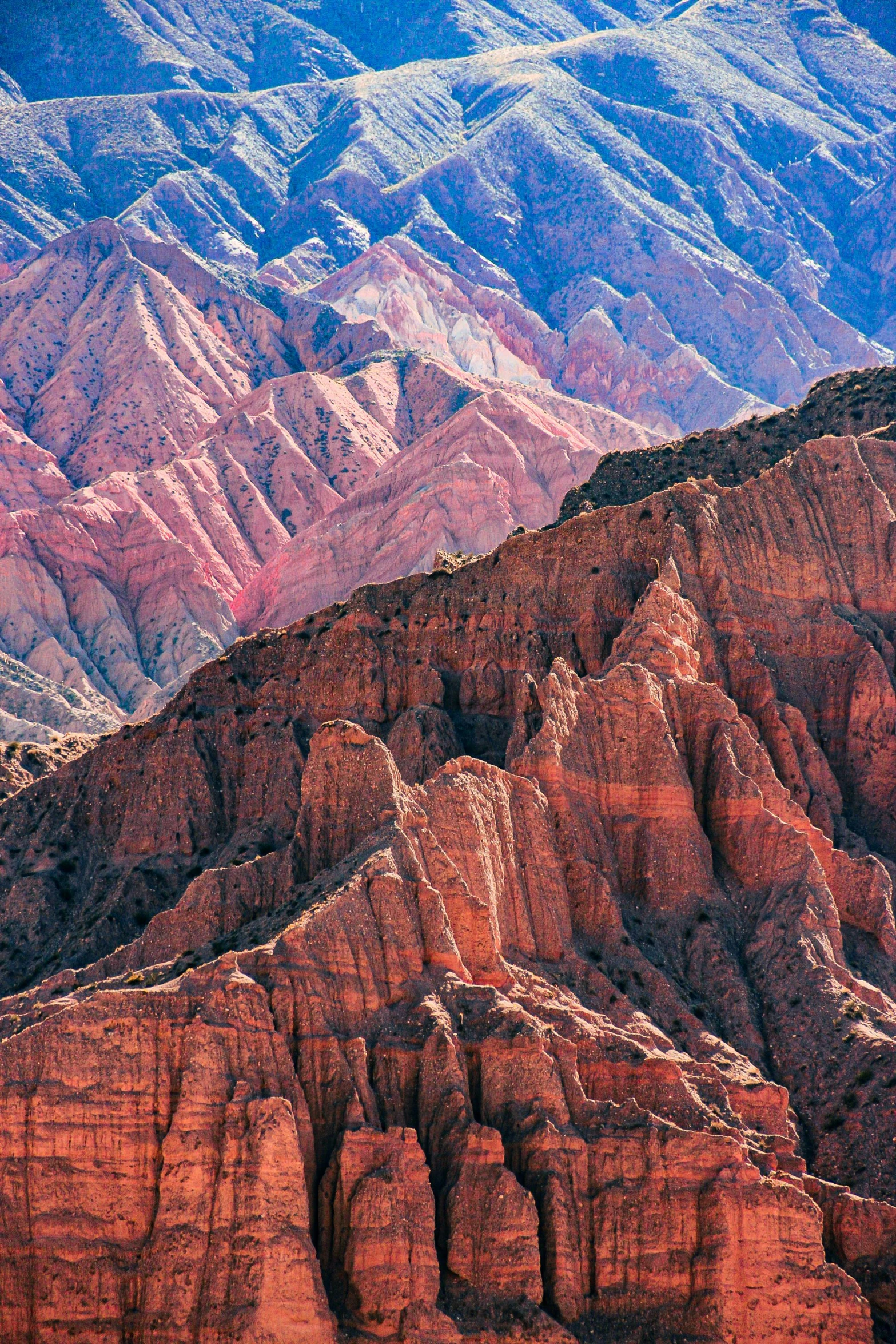 a mountain range with lots of rocks in the middle