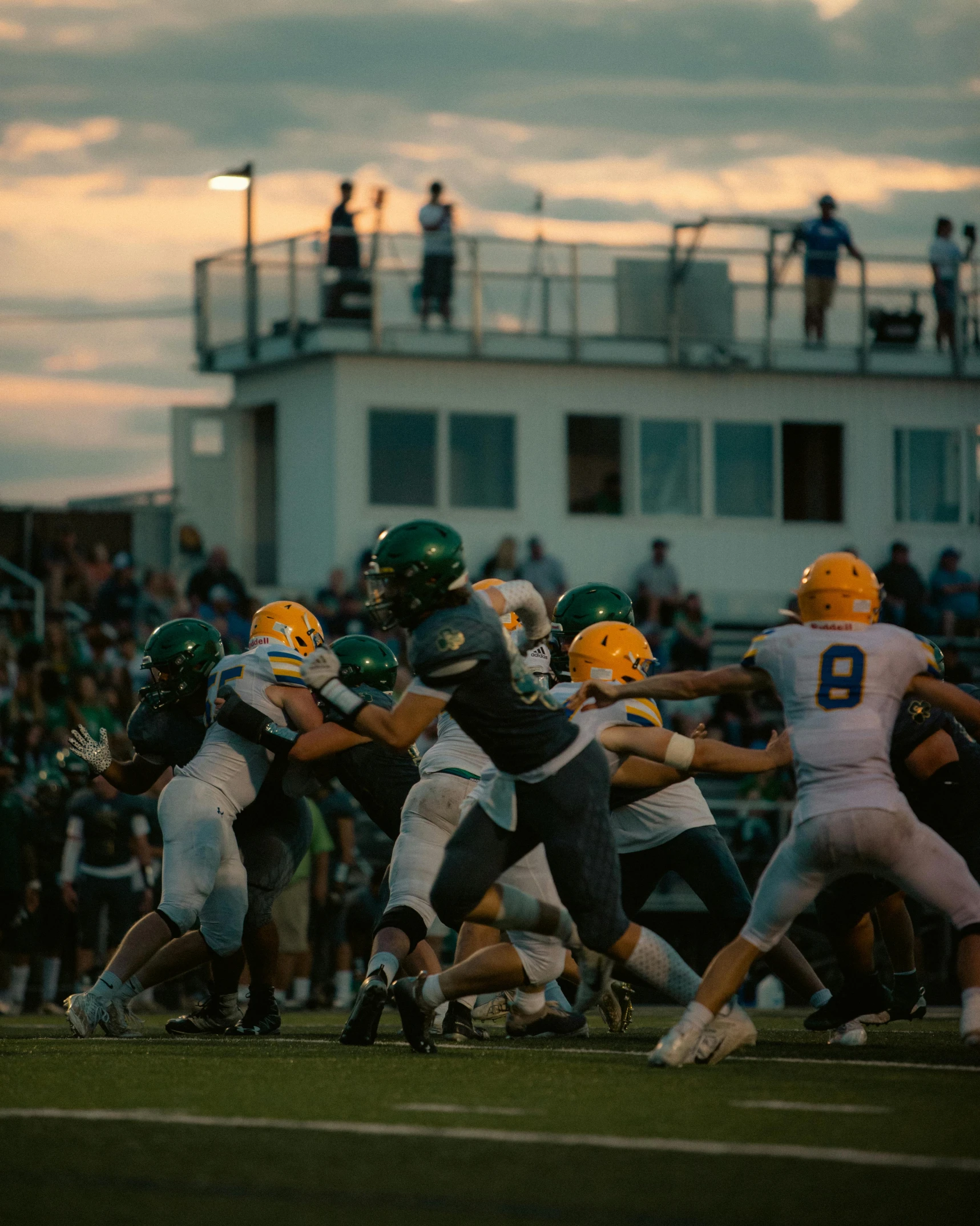 a football game with a bunch of football players in it