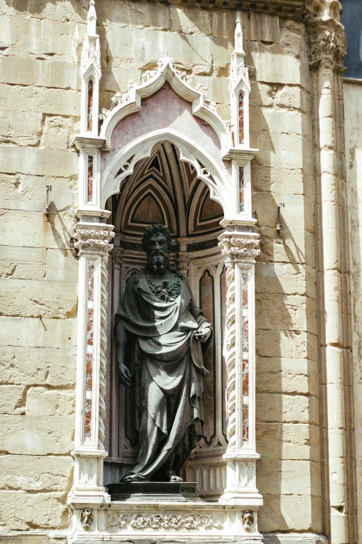 this is a picture of a statue and architecture