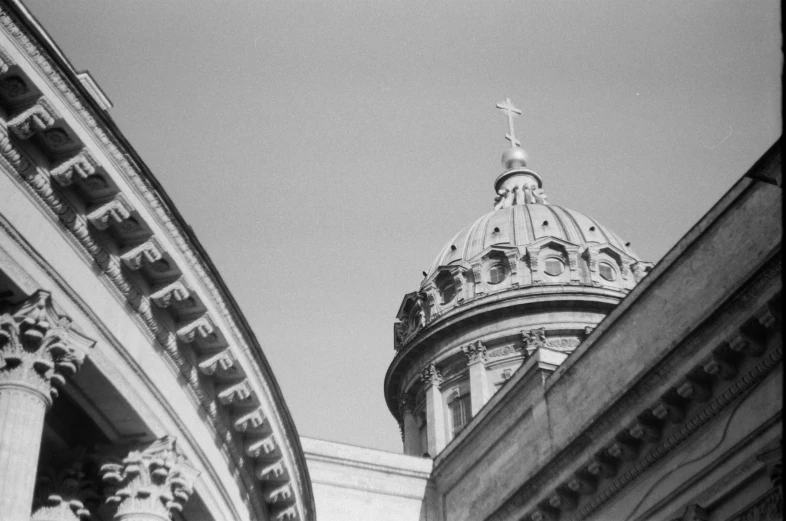 black and white po of architecture in paris