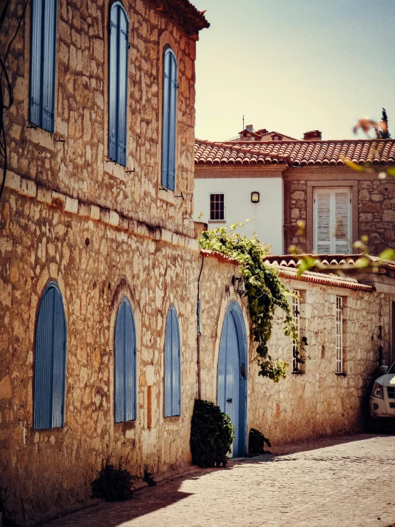 an image of a building with two windows