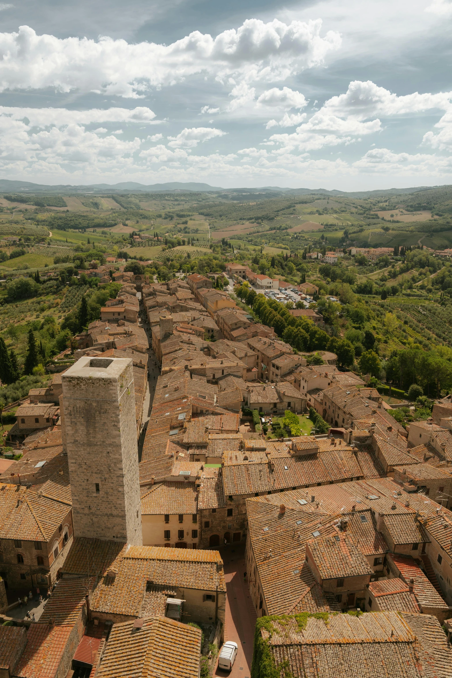 some old houses and brick buildings in an aerial view