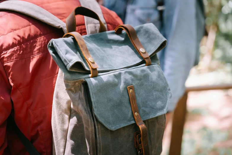 the back view of a backpack is shown