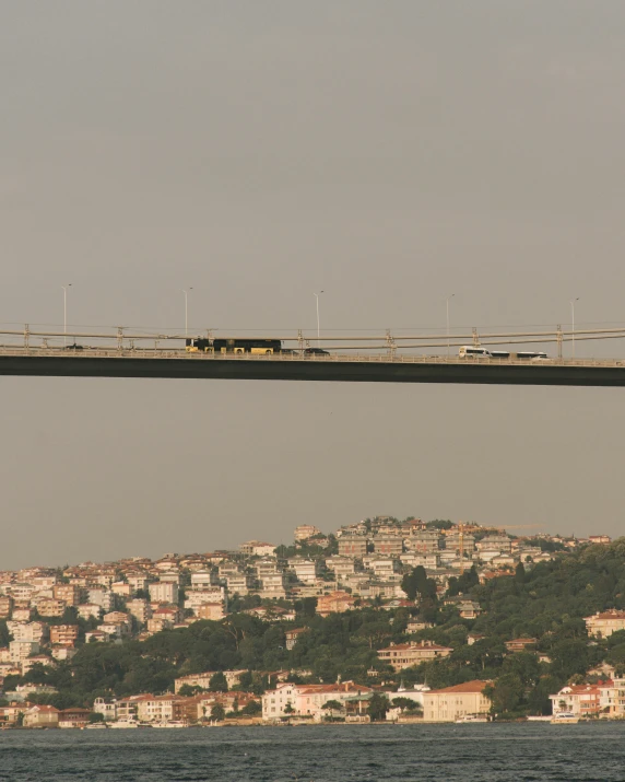 a train is going over the top of a high bridge