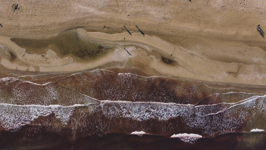 some bird's eye view of the top of the cliffs