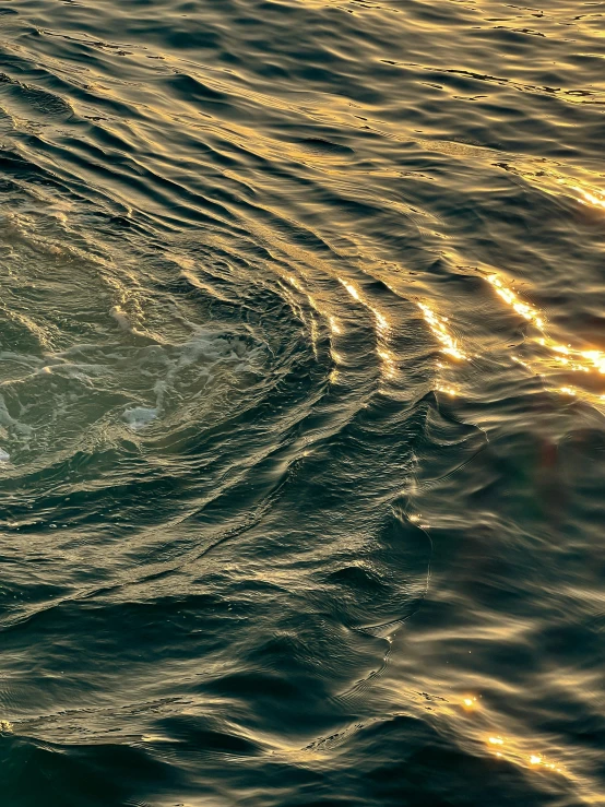 an image of some water and some waves