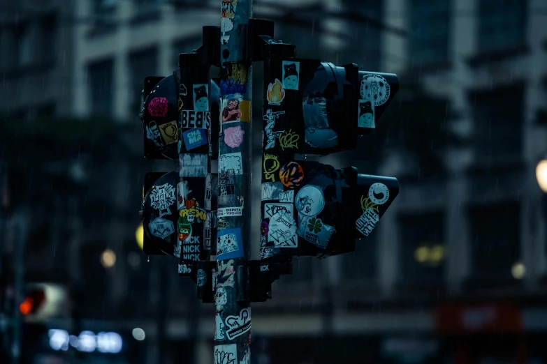 this is an image of a street light in the rain