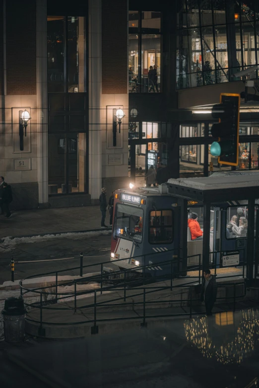 a street cart that is sitting in the dark