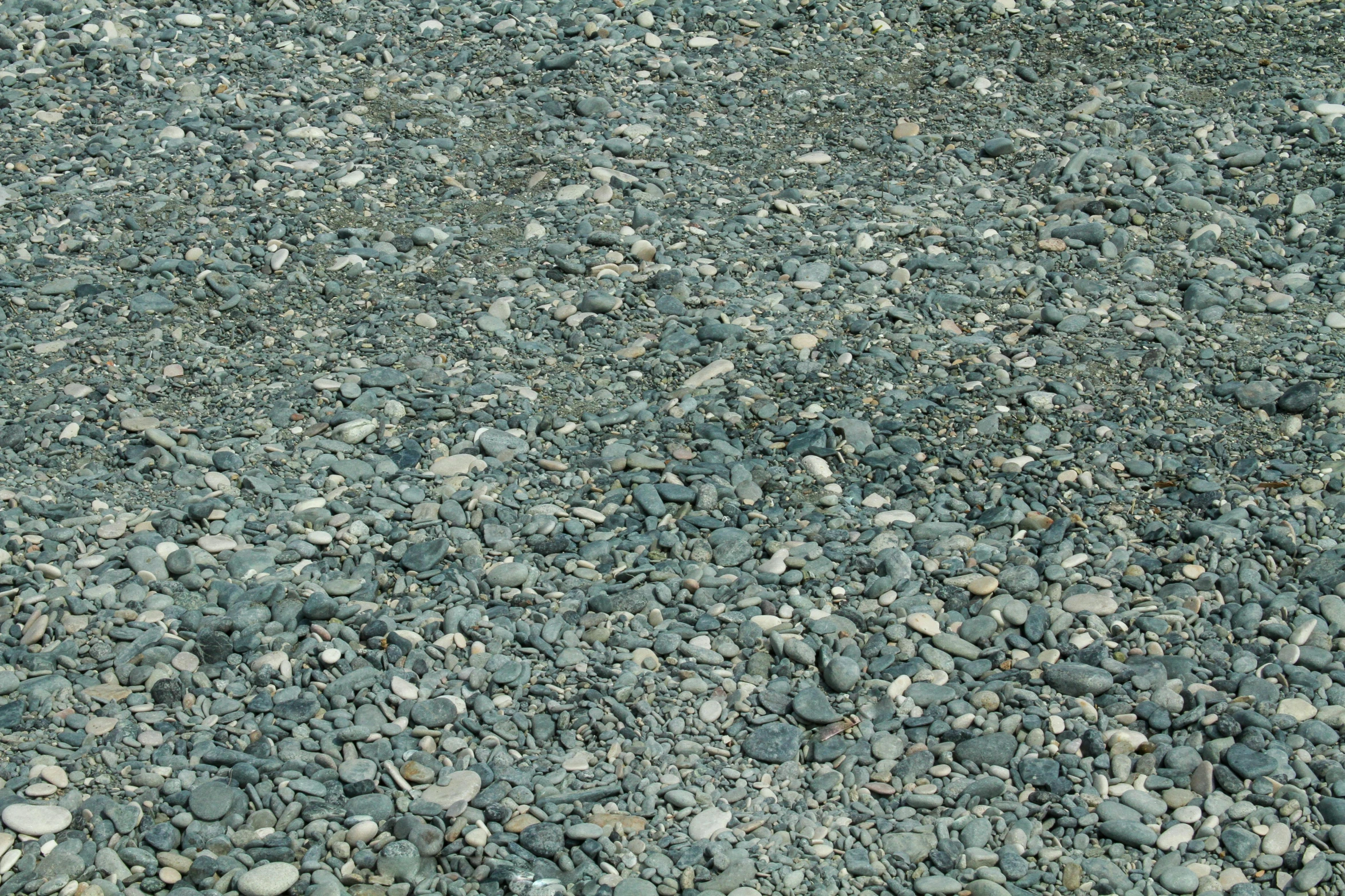 this is a po of rocks and gravel that look like they're broken in a storm