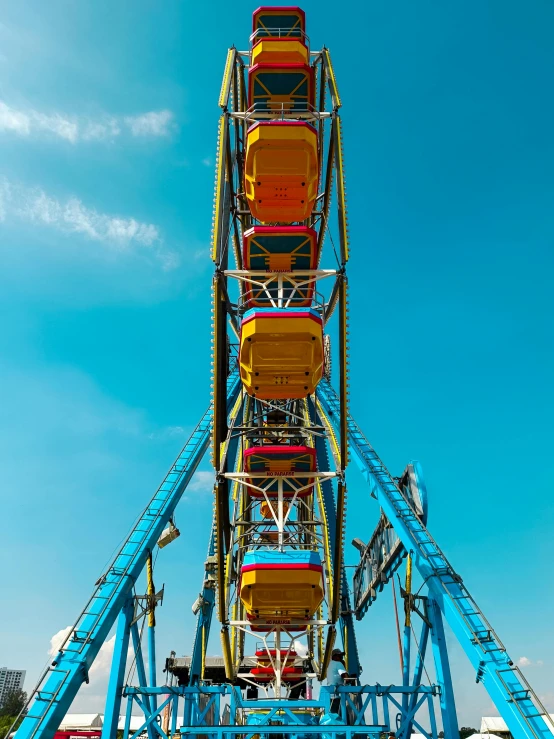 the roller coaster was empty and empty and no people