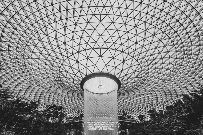 a dome ceiling in the middle of an outdoor area