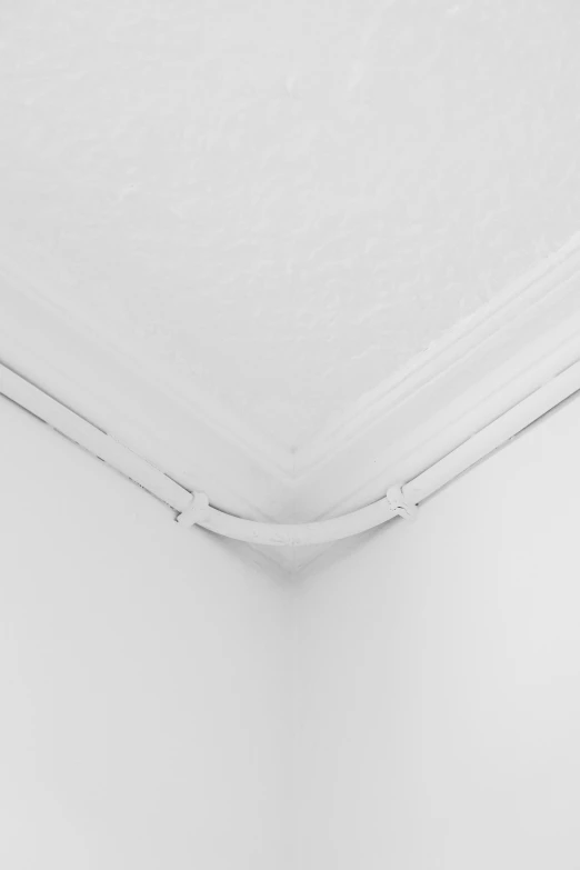 a close up image of the side of a mattress