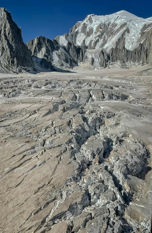 an extreme view of the mountains in the desert