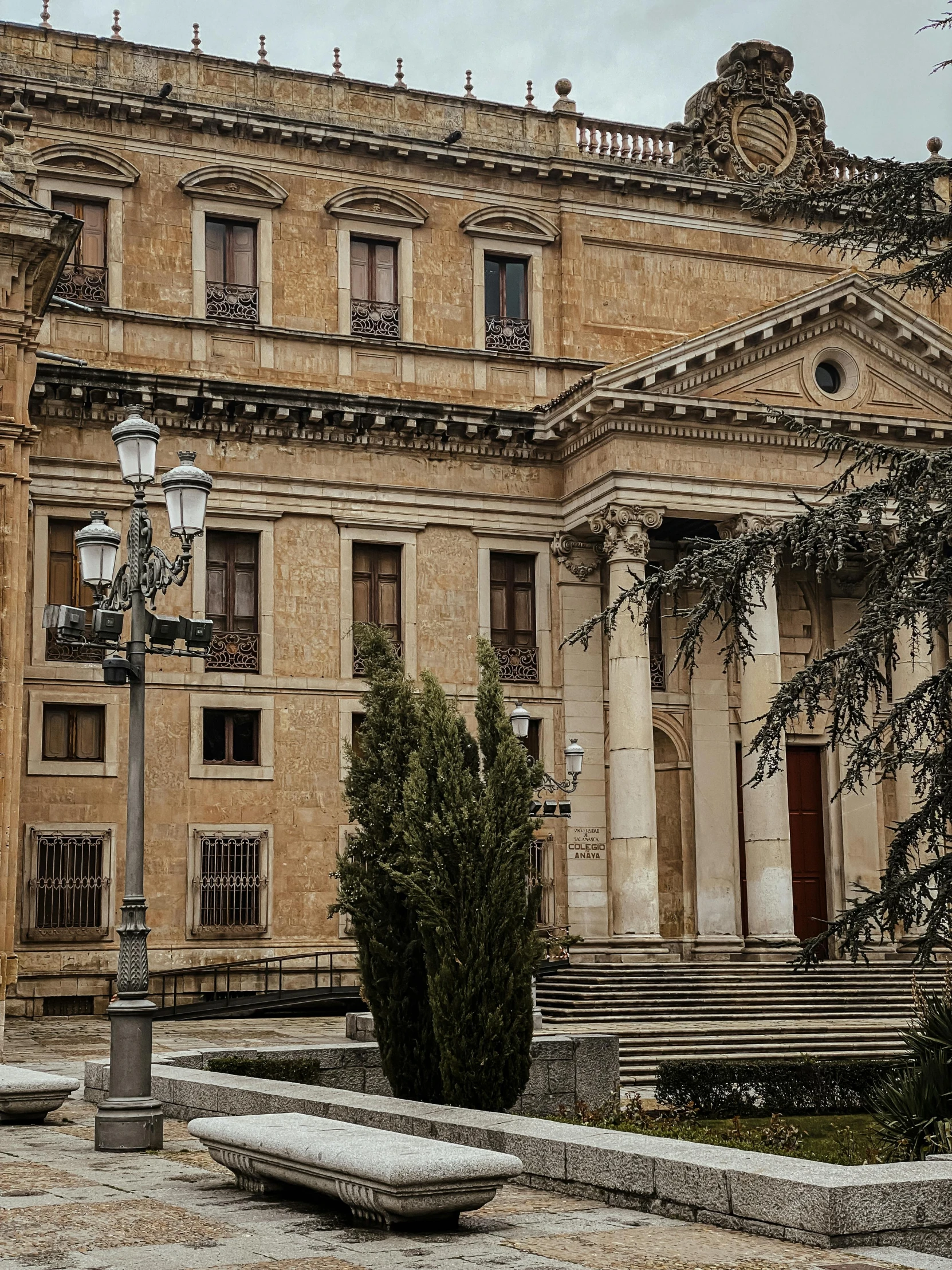 a very big pretty looking building with columns