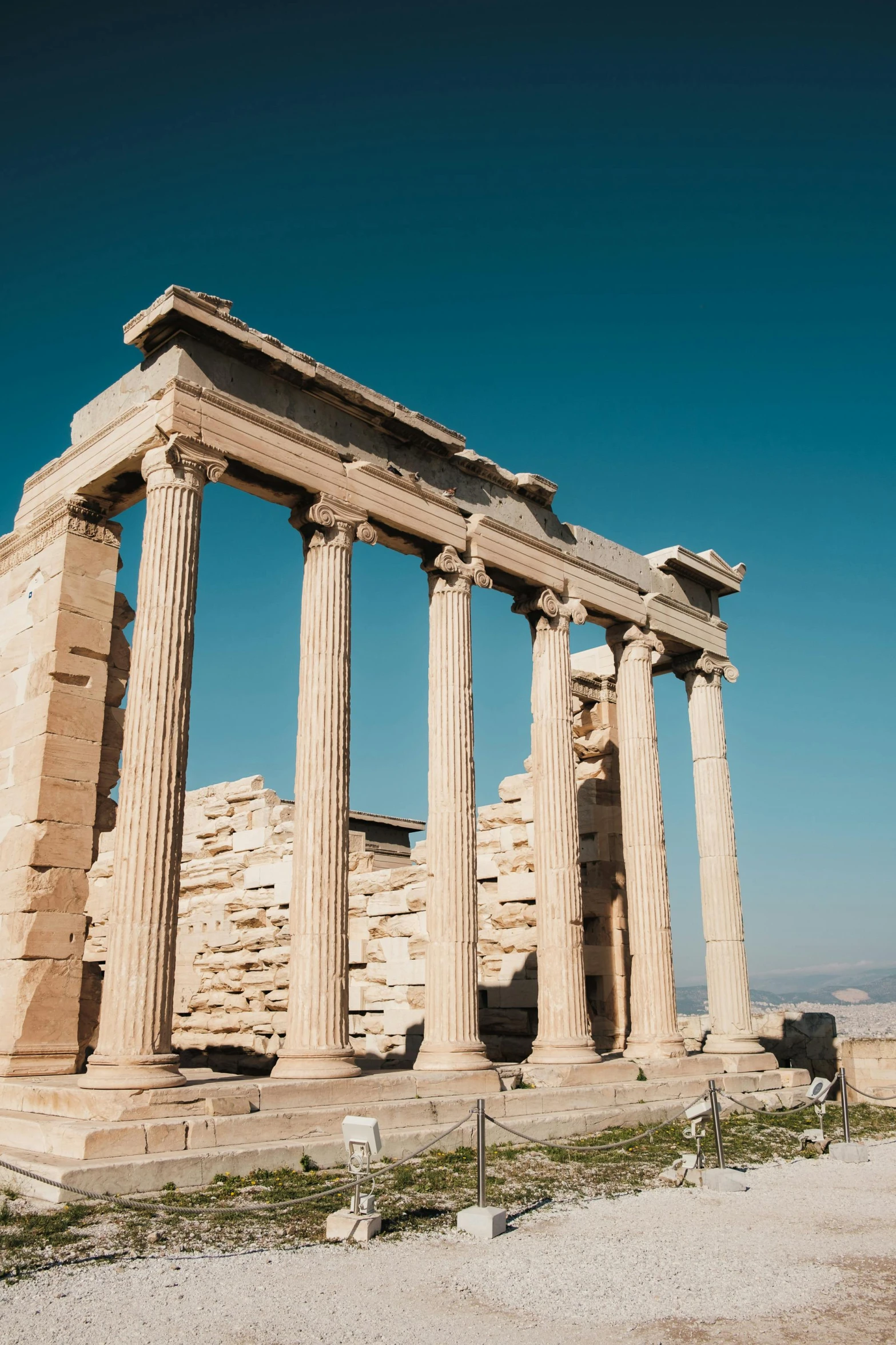 there is a ancient building that is made of rocks