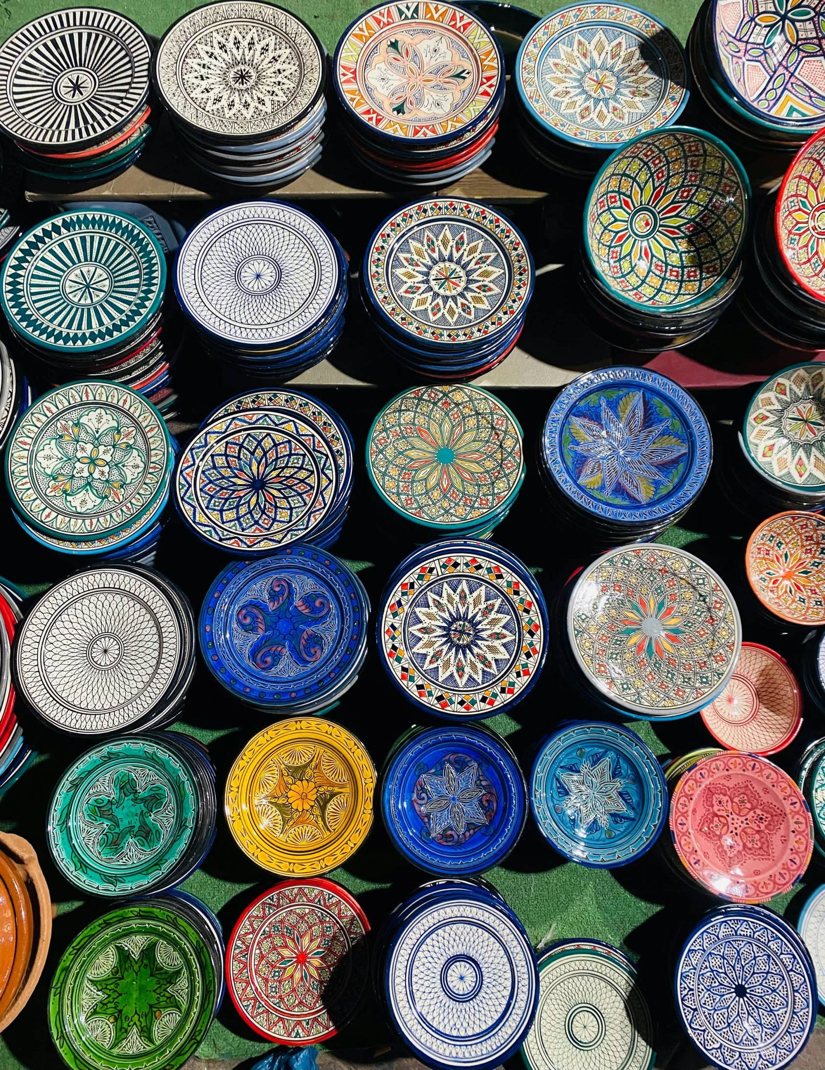 many different plates that are sitting on a table