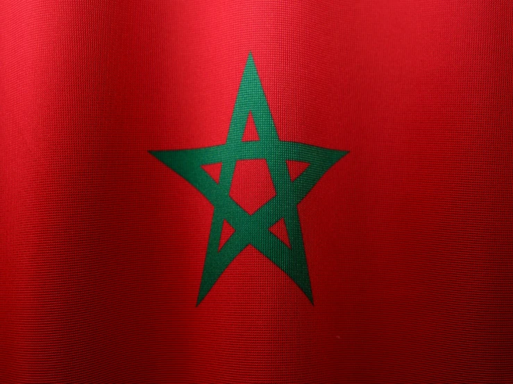 the algerianan flag features an all seeing star