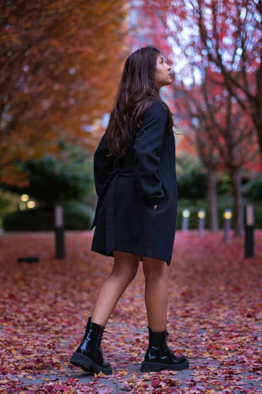 an image of a woman in the park