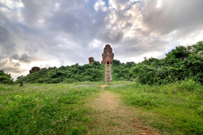 a view of a very old ruin in the middle of nowhere