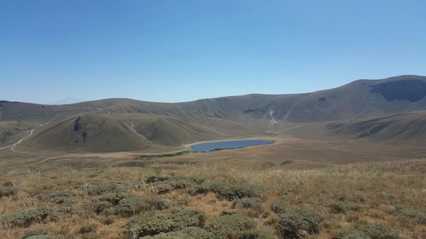 there is a large body of water in the mountains